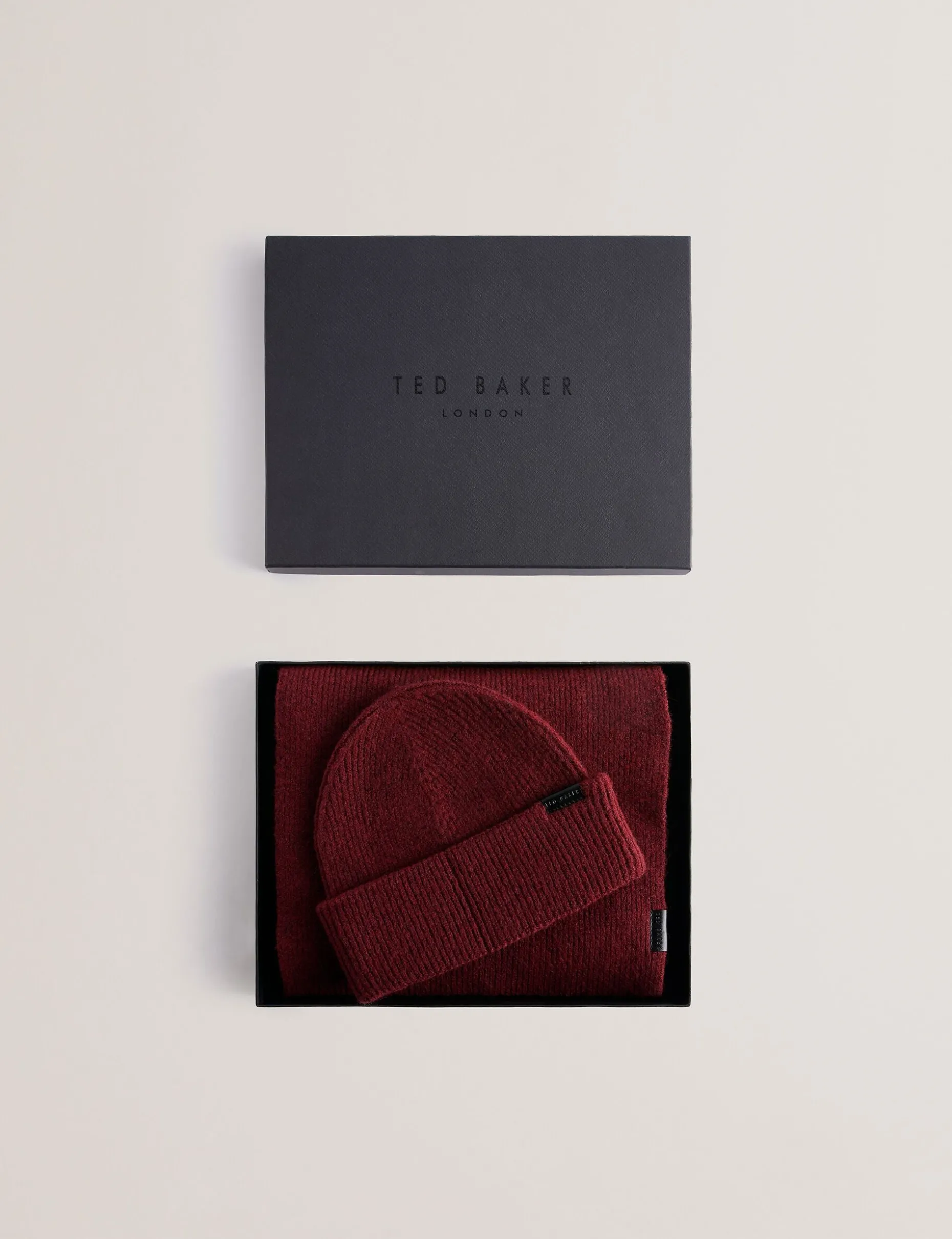 alliies_ribbed_knit_hat_a_0-1.webp Alliies Ribbed Knit Hat And Scarf Set