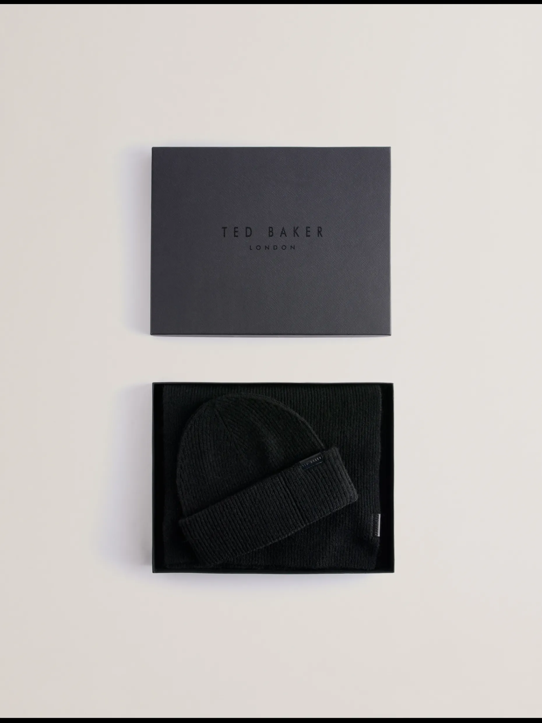 alliies_ribbed_knit_hat_a_0.webp Alliies Ribbed Knit Hat And Scarf Set