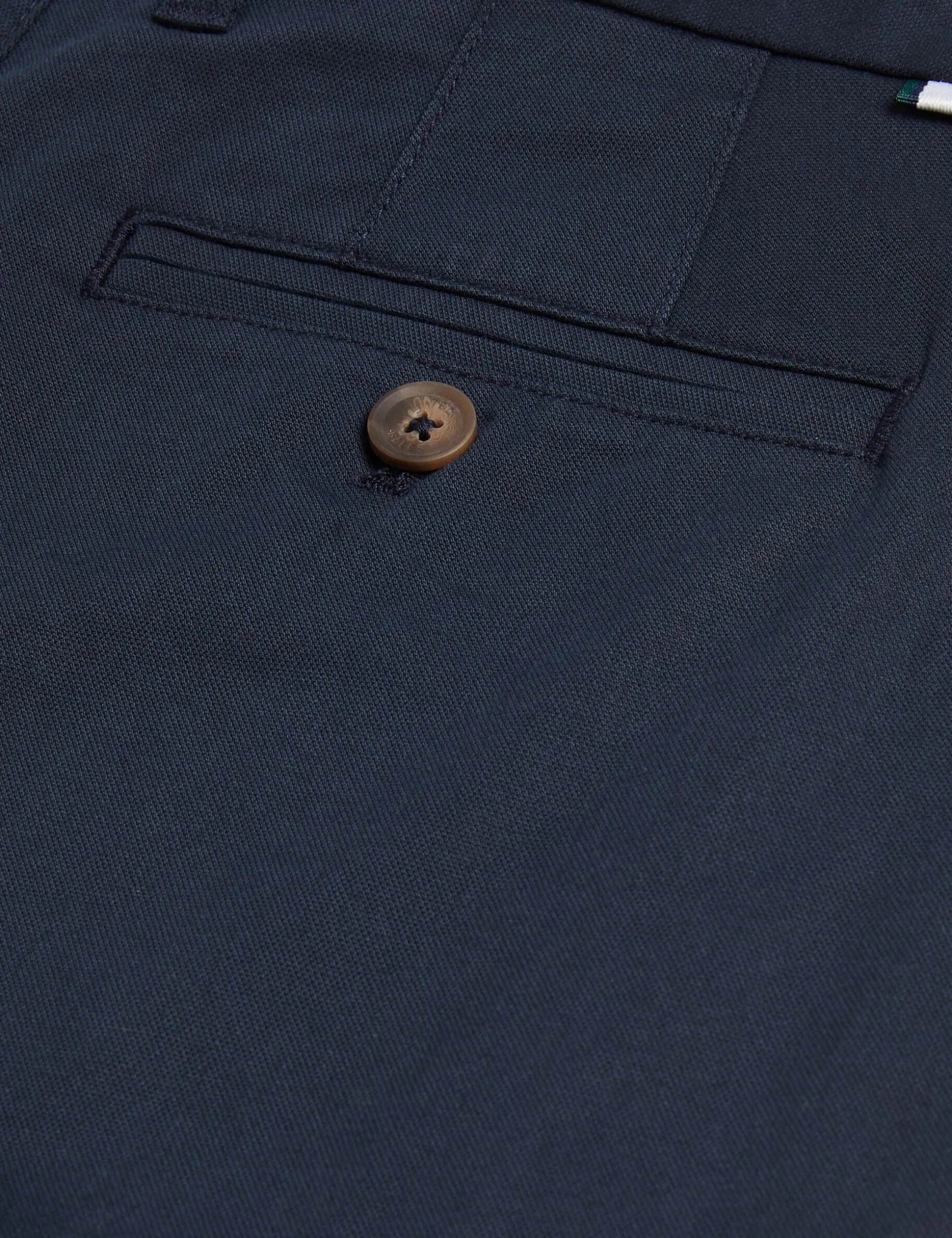 alscot_chino_short_4-3.webp Alscot Chino Short