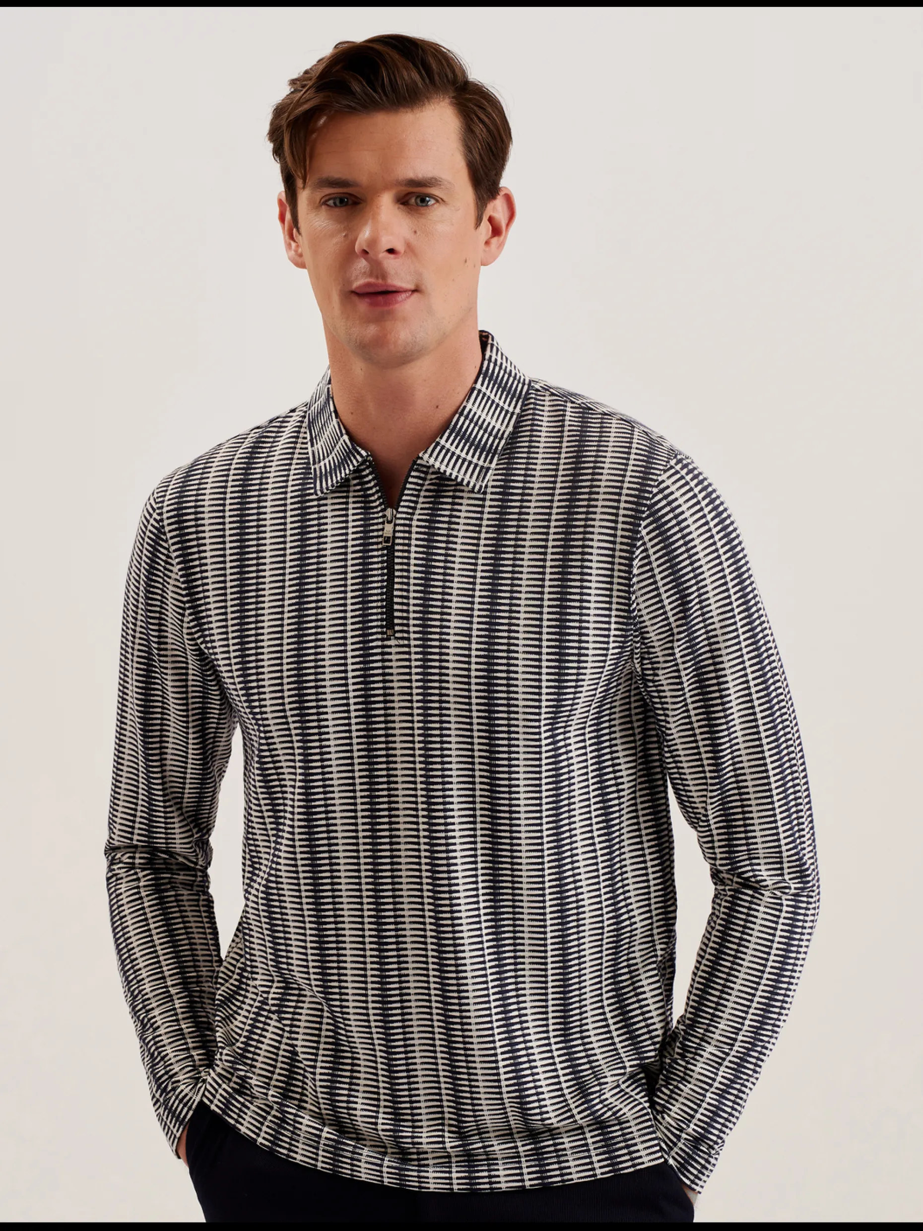 capuzzo_long_sleeve_geo_s_0.webp Capuzzo Long Sleeve Geo Stripe Zip Polo Shirt