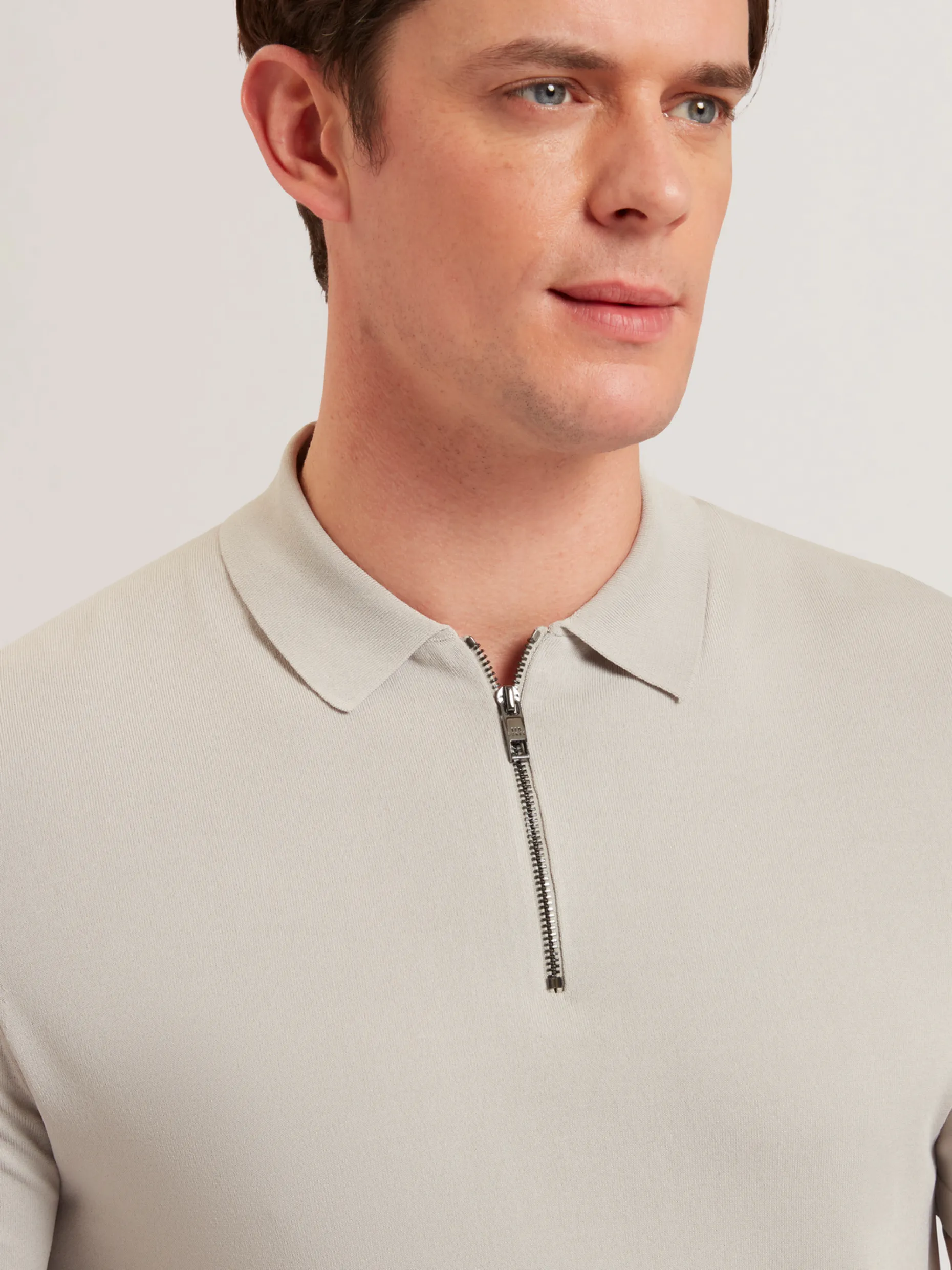 daldin_zip_collar_stretch_2.webp Daldin Zip Collar Stretch Knit Polo Shirt