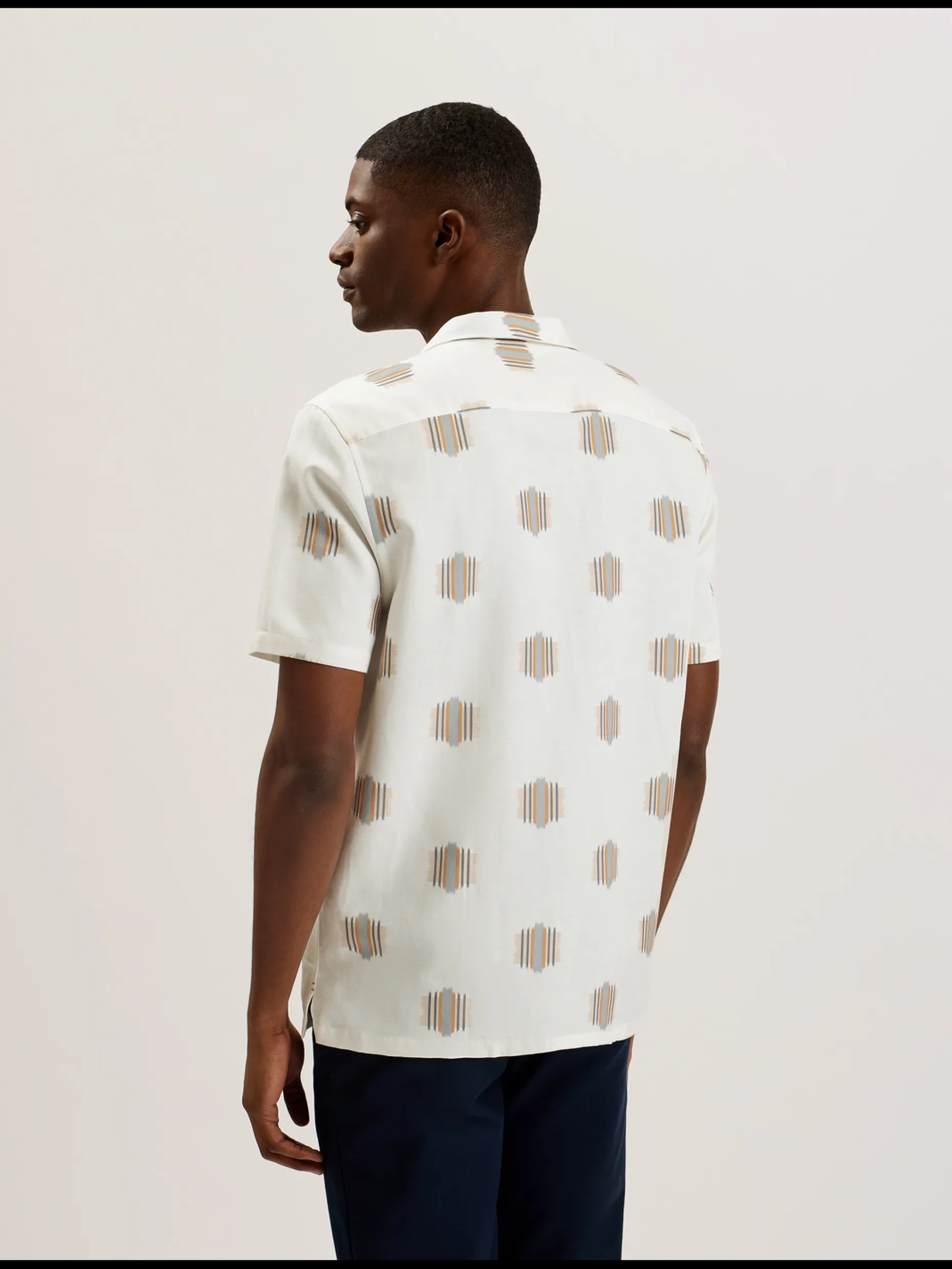 dimitre_printed_cotton_li_4.webp Dimitre Printed Cotton Linen Short Sleeve Shirt