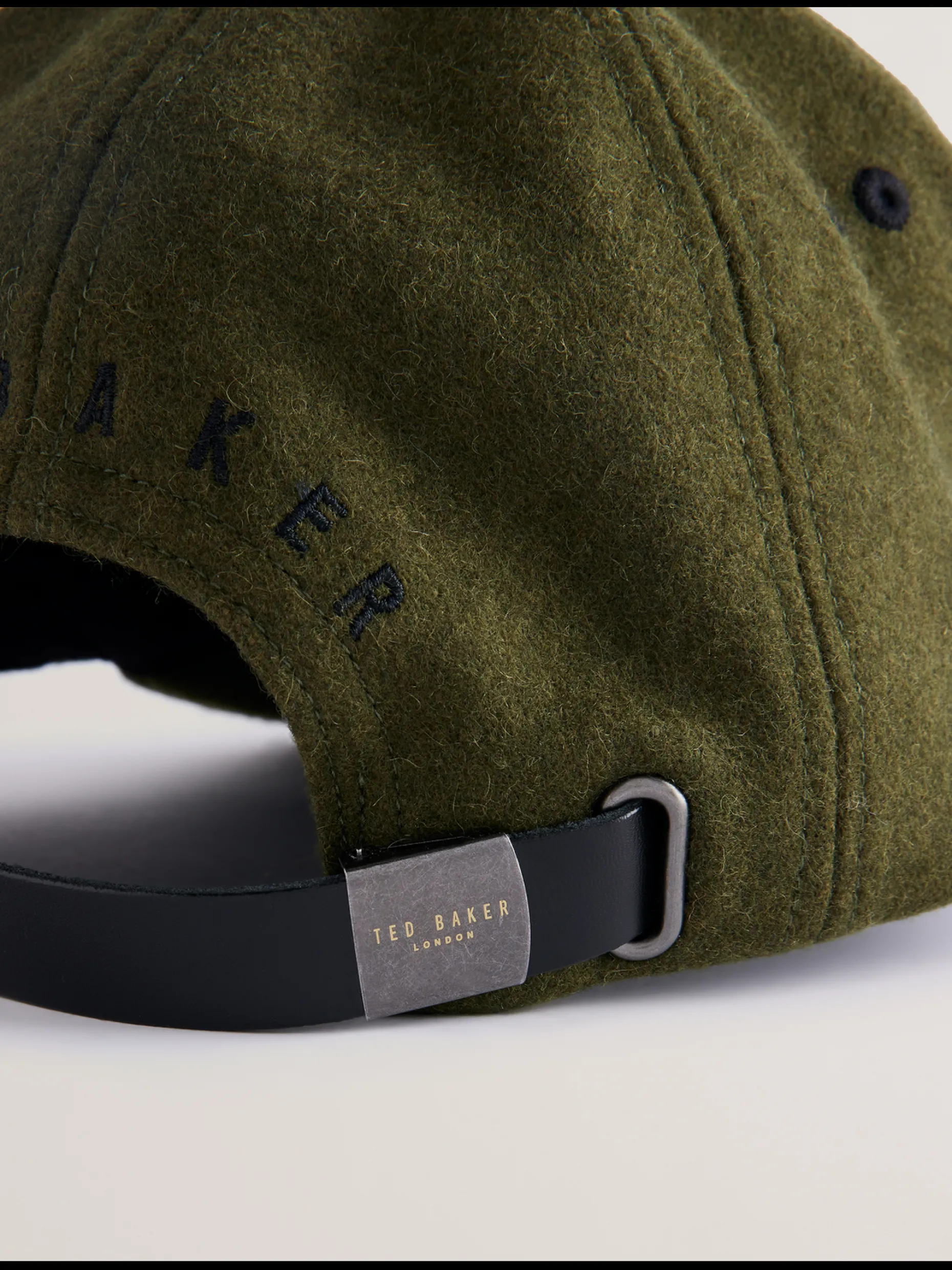 eddiii_woolen_baseball_ca_3.webp Eddiii Woolen Baseball Cap