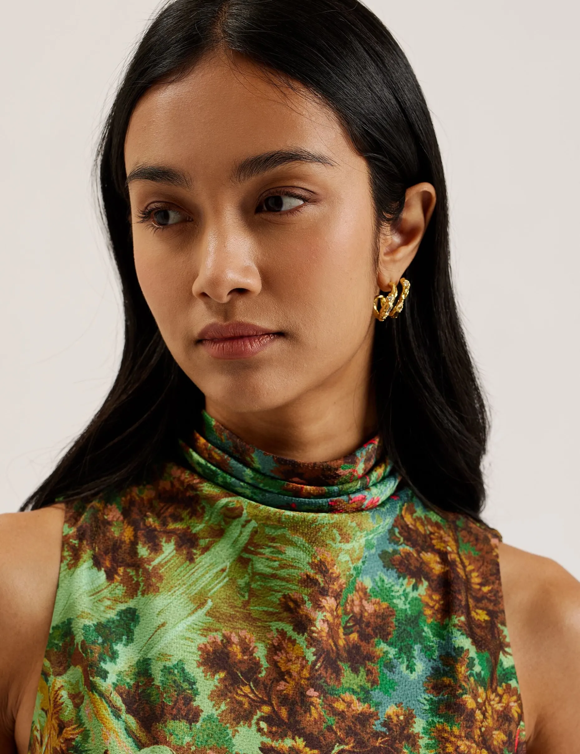 eyva_printed_high_neck_sa_1.webp Eyva Printed High Neck Satin Midi Slip Dress