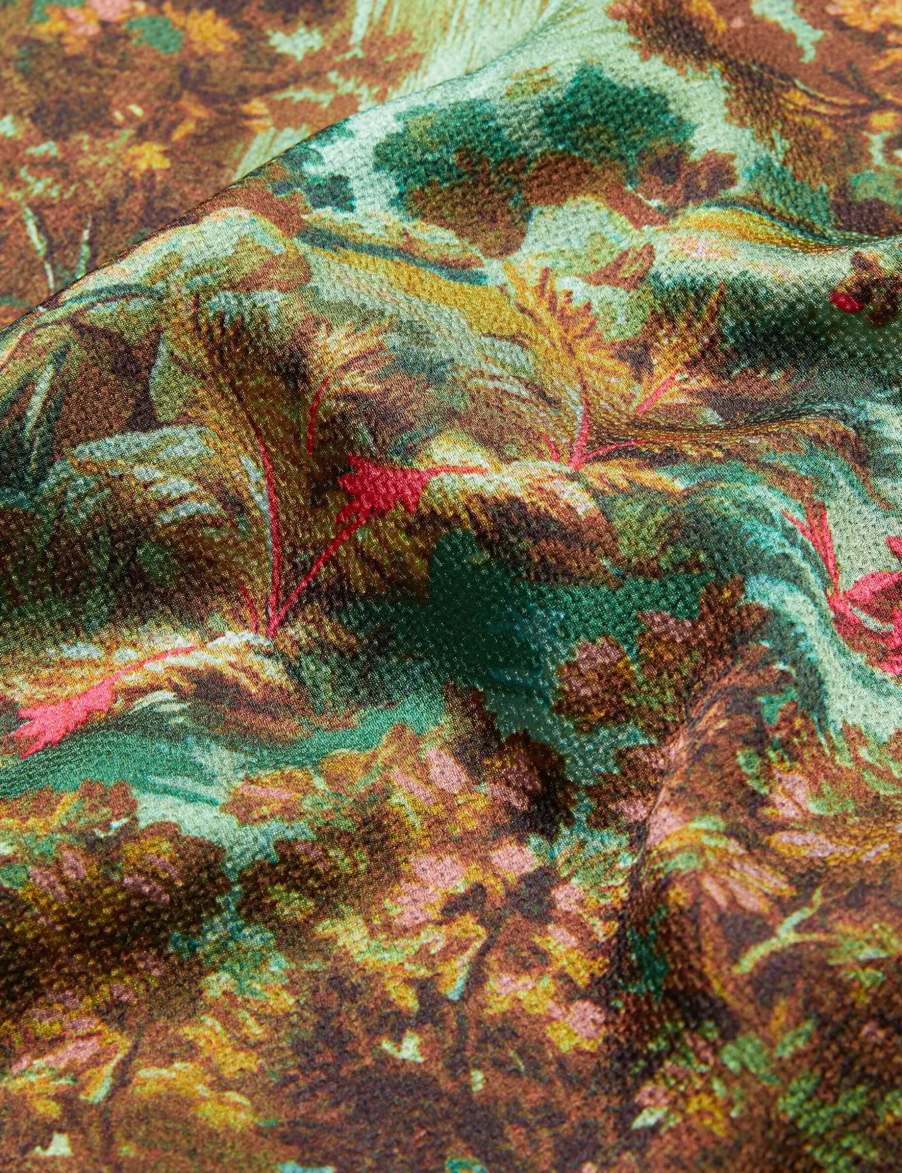 eyva_printed_high_neck_sa_4.webp Eyva Printed High Neck Satin Midi Slip Dress