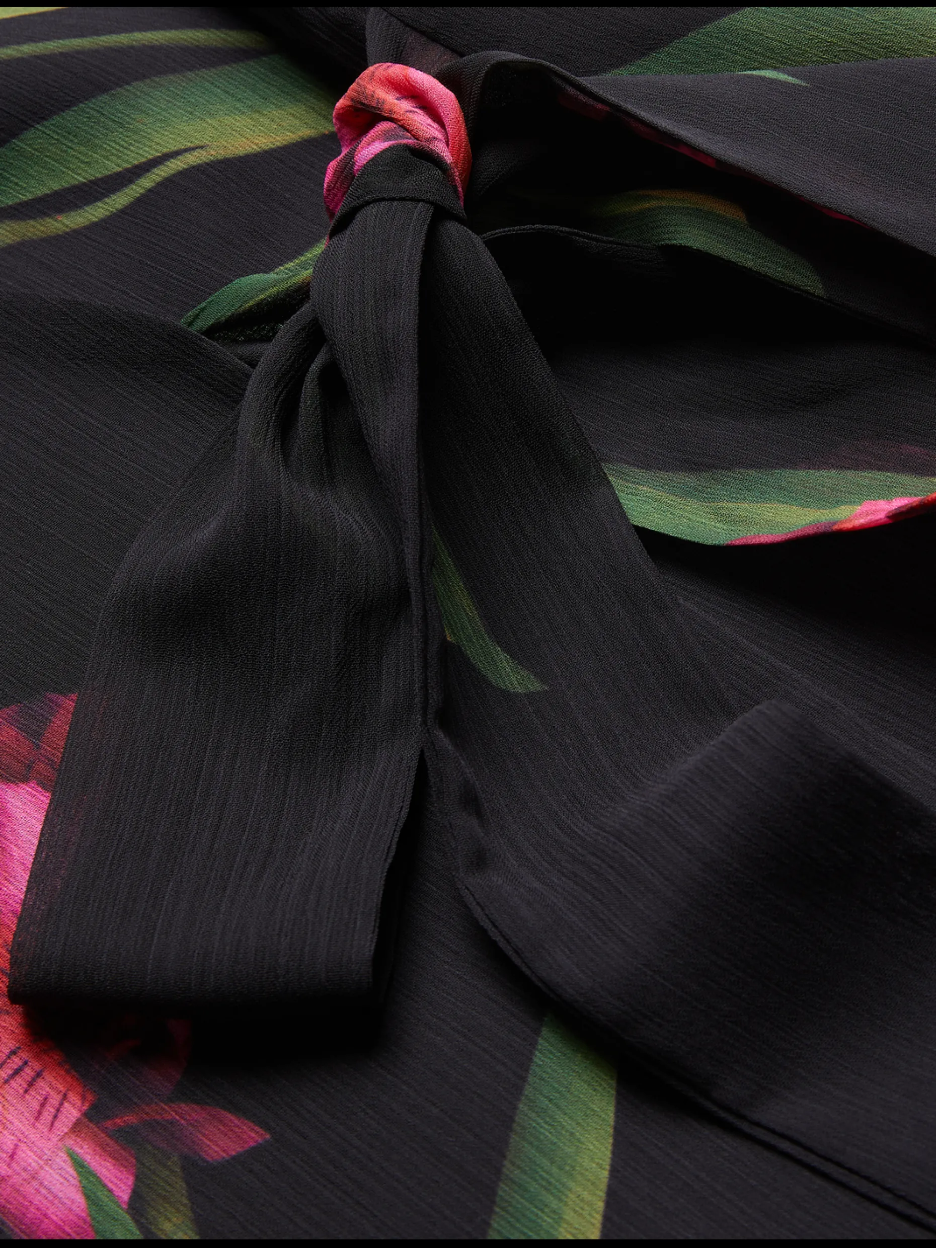 fasnia_floral_angel_sleev_5.webp Fasnia Floral Angel Sleeve Wrap Mini Dress