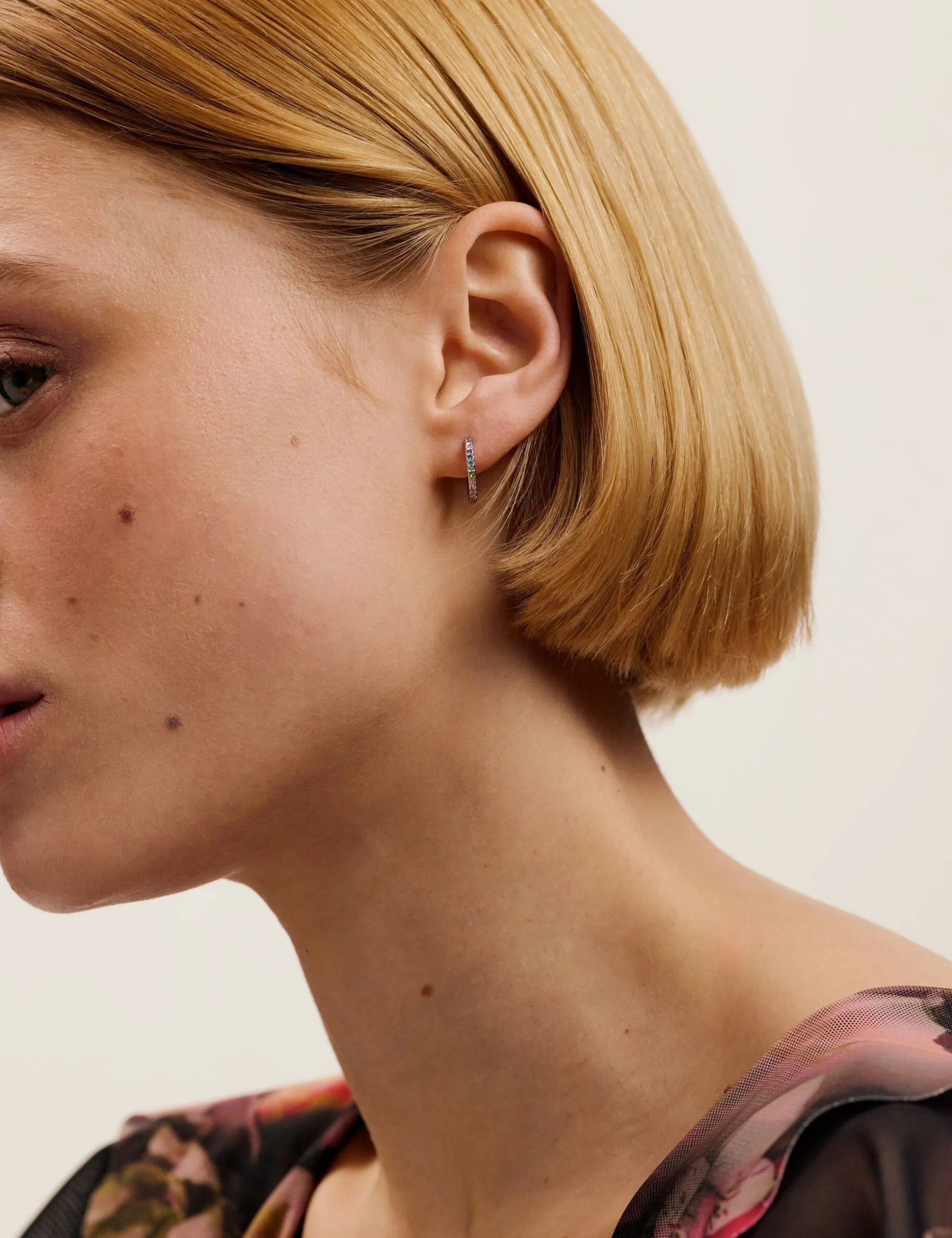 heplie_crystal_huggie_hoo_1.webp Heplie Crystal Huggie Hoop Earrings