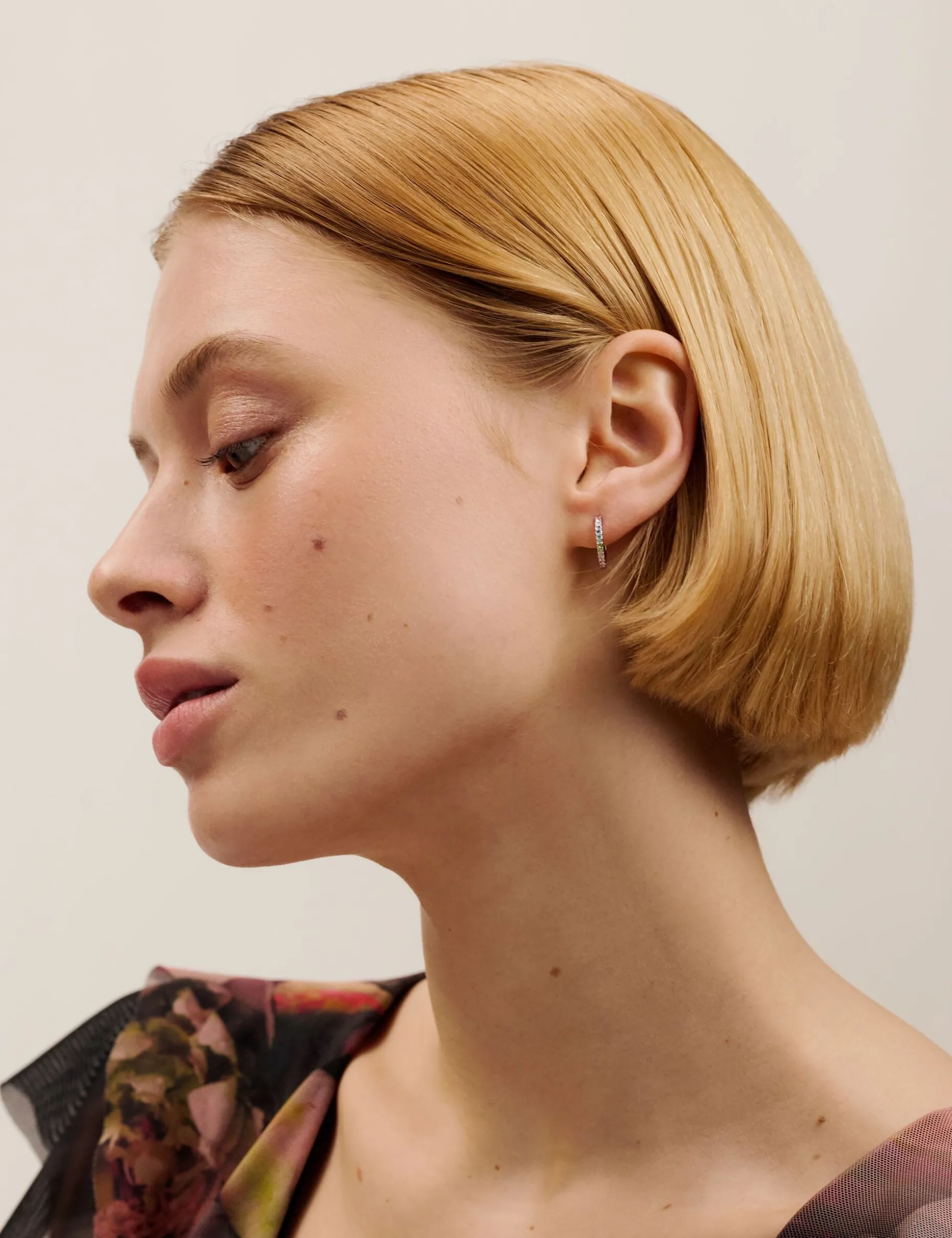 heplie_crystal_huggie_hoo_2.webp Heplie Crystal Huggie Hoop Earrings