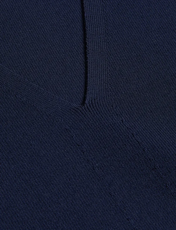 Josiiy V-Neck Slim Fit Sleeveless Knit Top