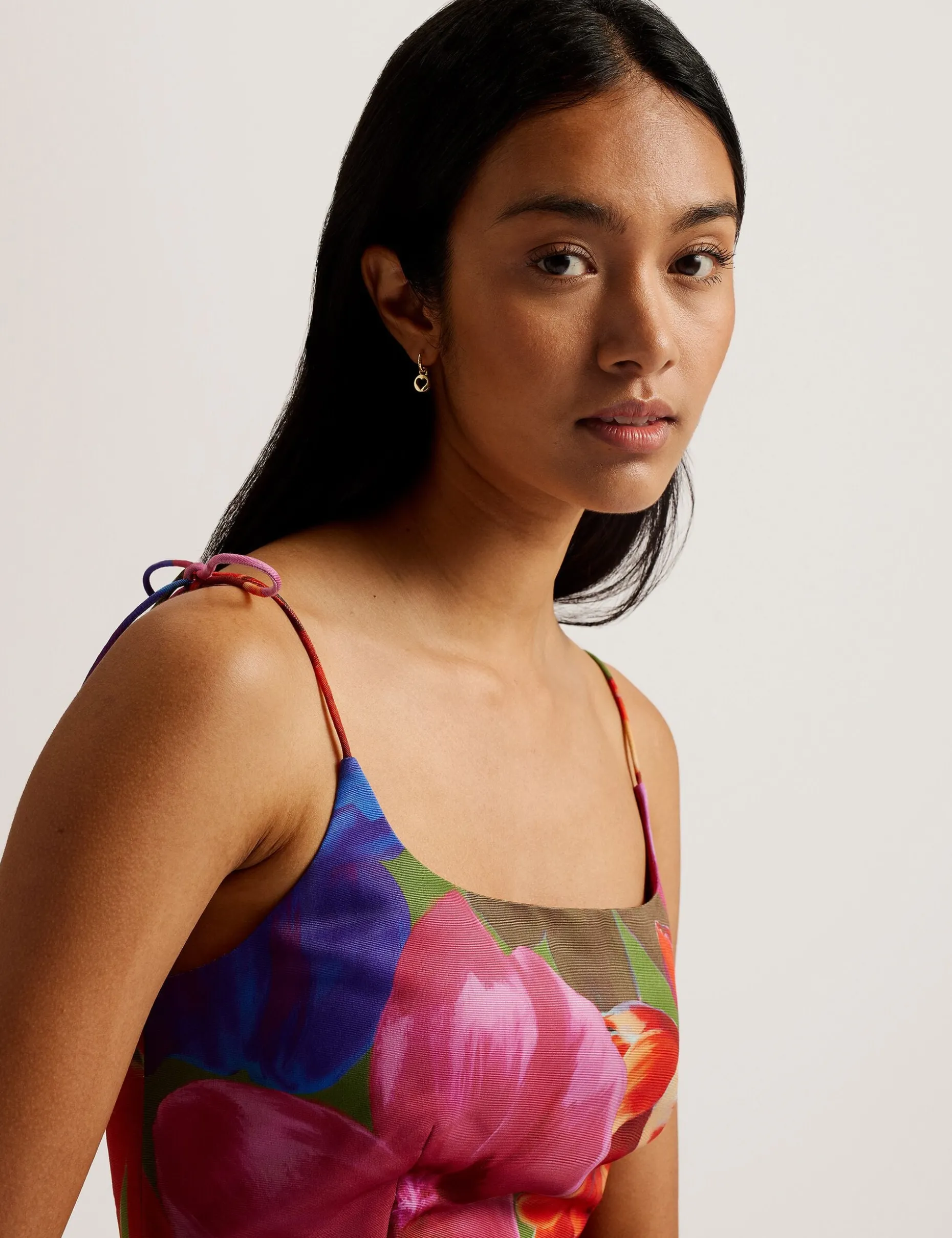 jyneen_printed_fitted_bod_3.webp Jyneen Printed Fitted Bodice Mini Dress