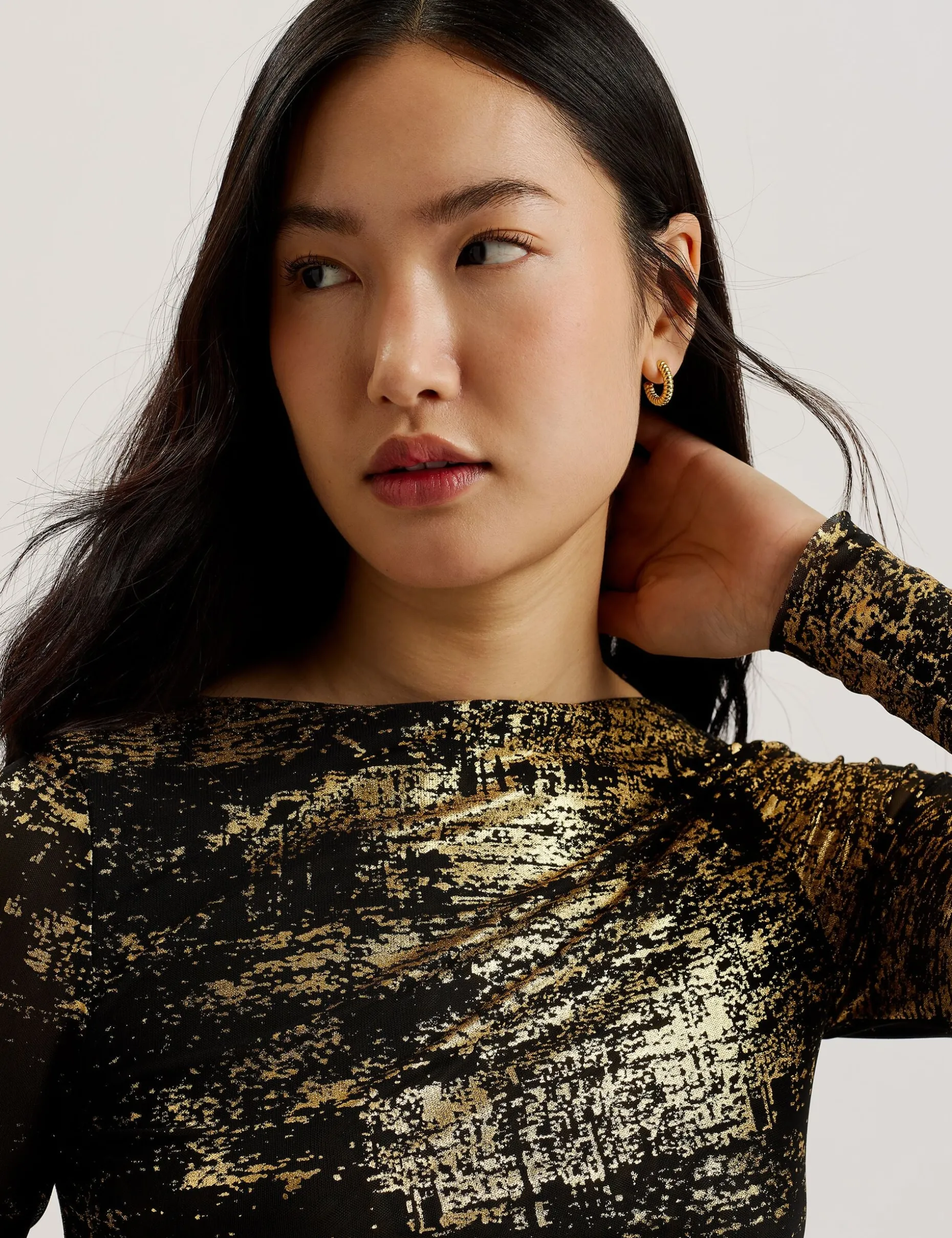 karenha_foil_printed_slas_4.webp Karenha Foil Printed Slash Neck Mesh Top