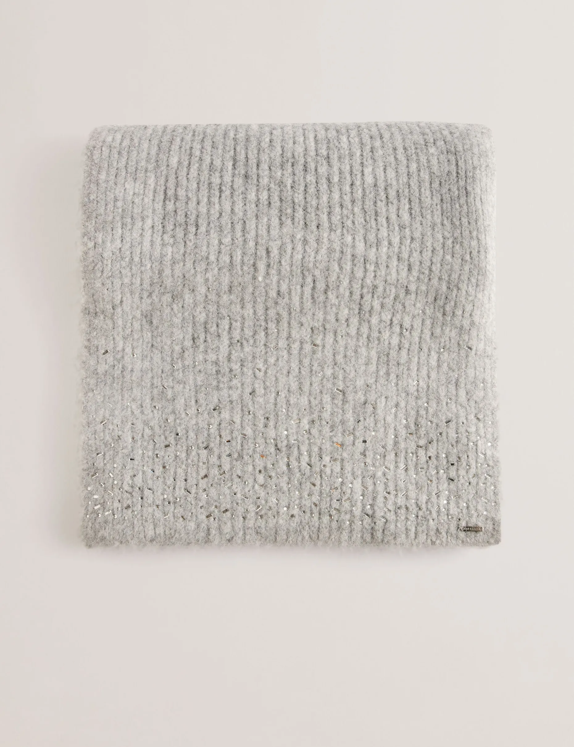 keriisa_scattered_rhinest_0.webp Keriisa Scattered Rhinestone Knitted Scarf