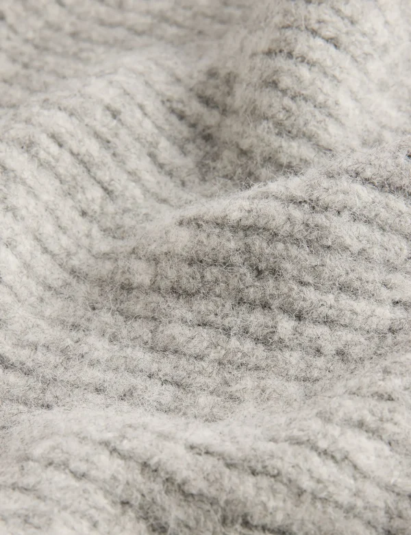 Keriisa Scattered Rhinestone Knitted Scarf