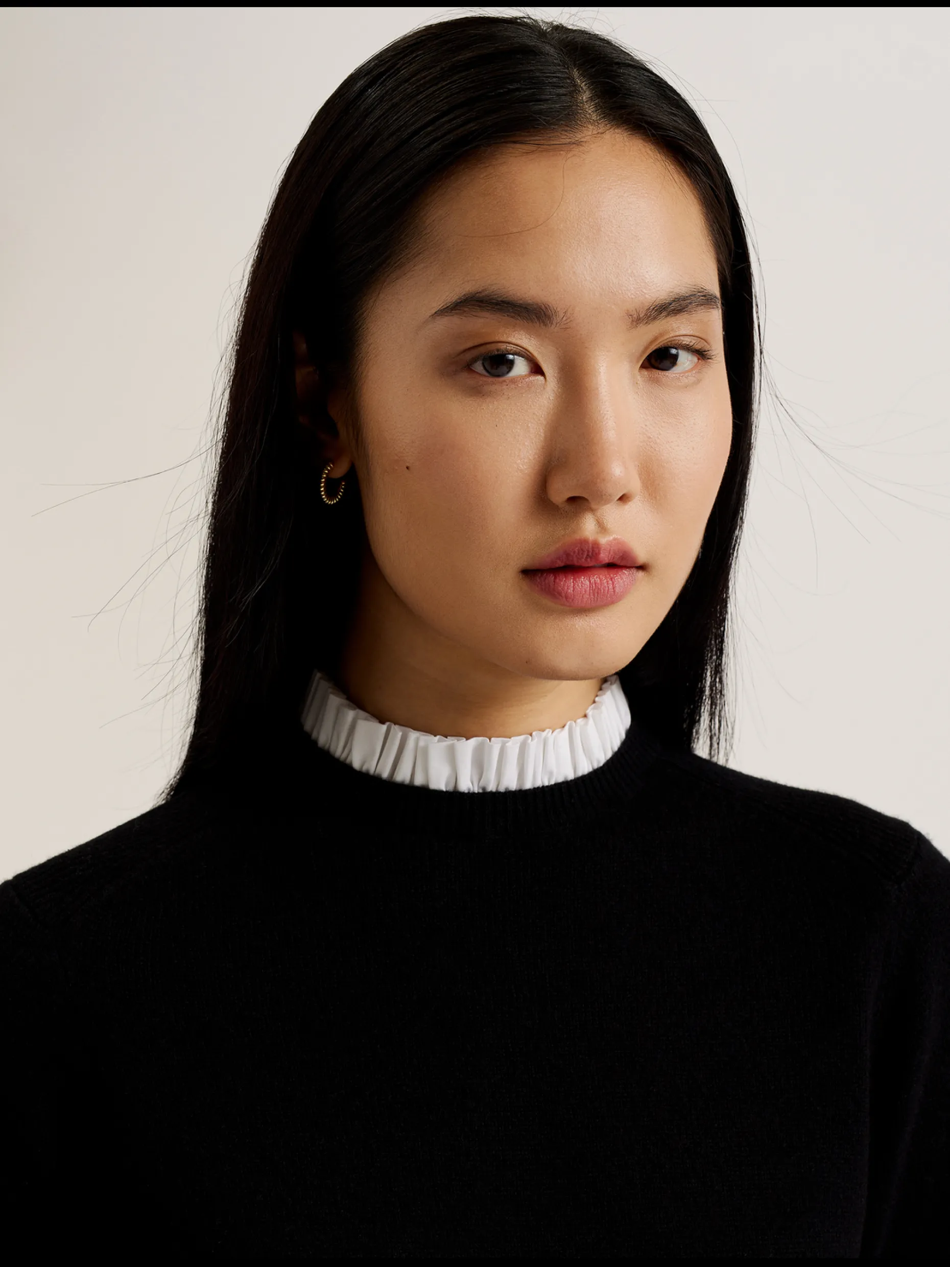 lissiah_bobble_detail_shi_1.webp Lissiah Bobble Detail Shirt Hem Knitted Jumper