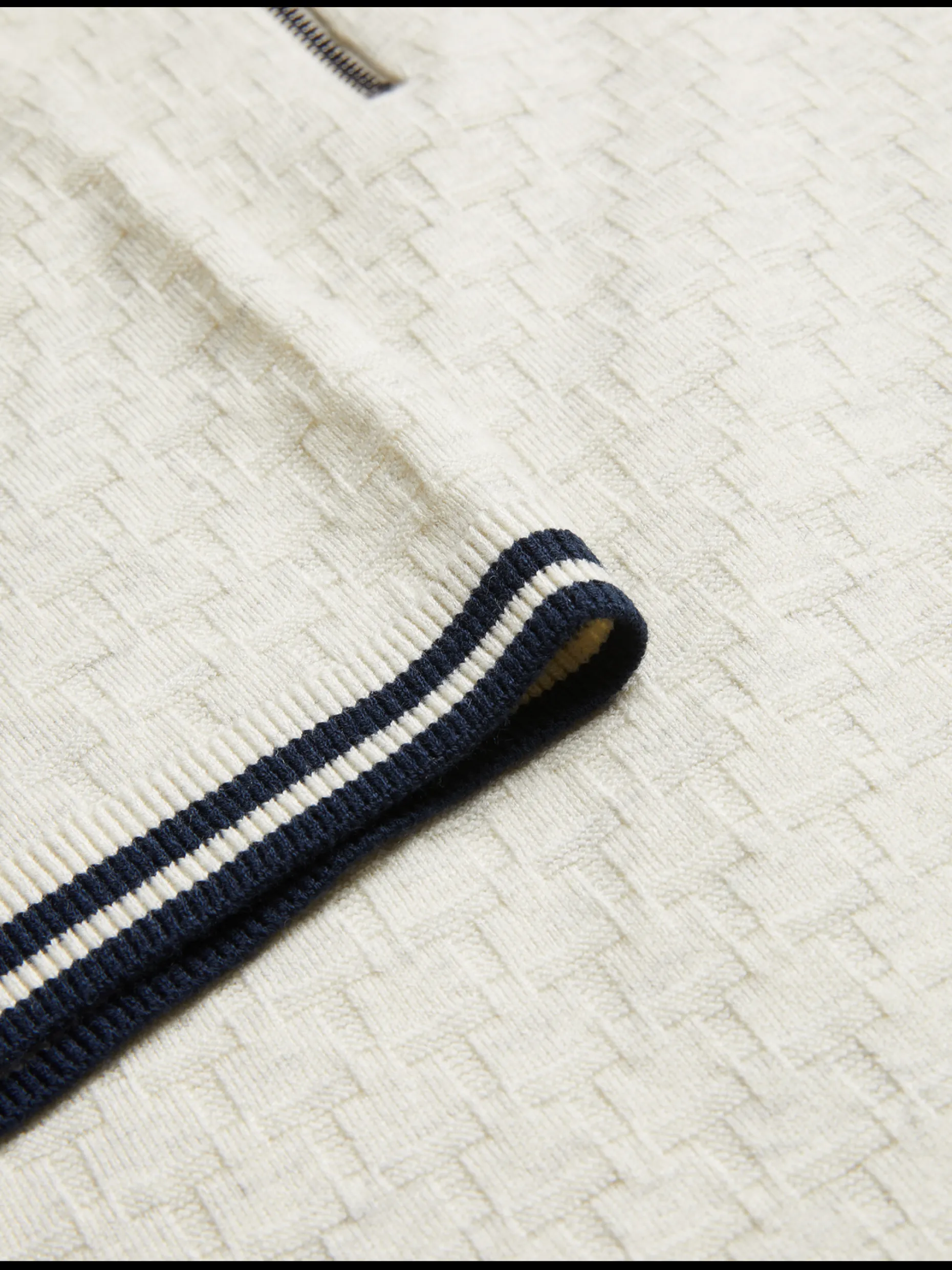 mahani_short_sleeve_zip_p_5-1.webp Mahani Short Sleeve Zip Polo