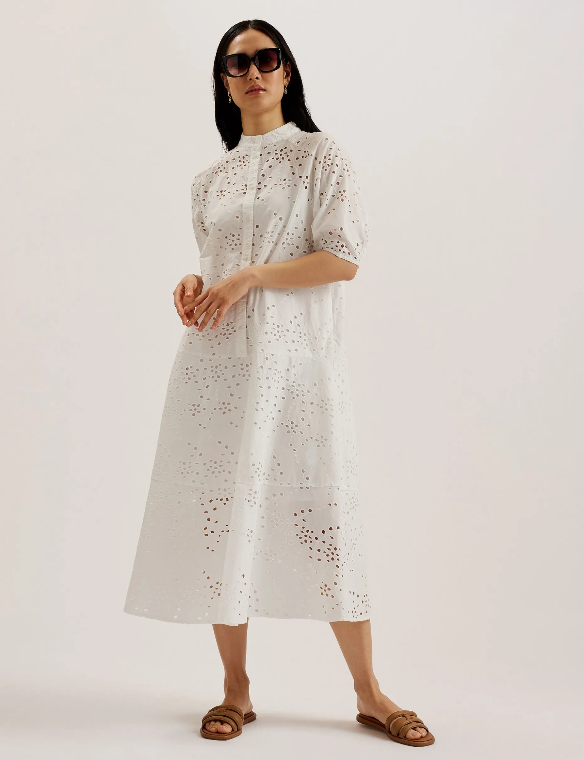 nikaia_oversized_broderie_0.webp Nikaia Oversized Broderie Dress