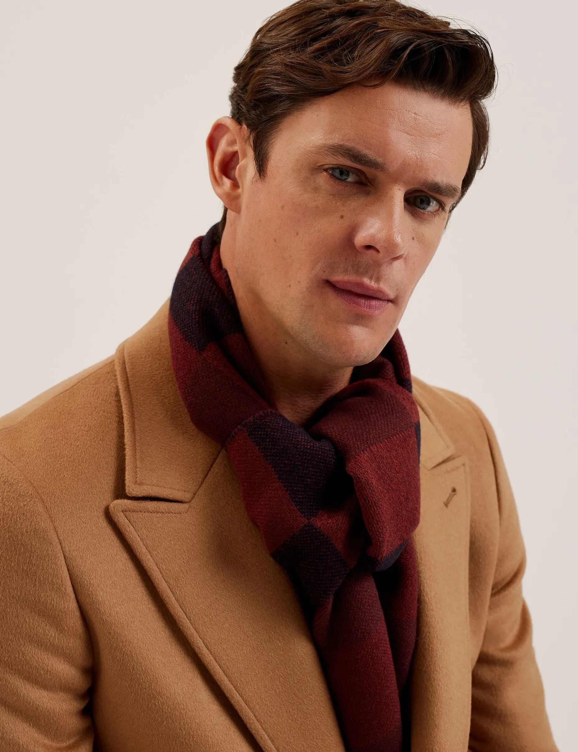 peterrr_block_check_scarf_1.webp Peterrr Block Check Scarf With Fringe Trim