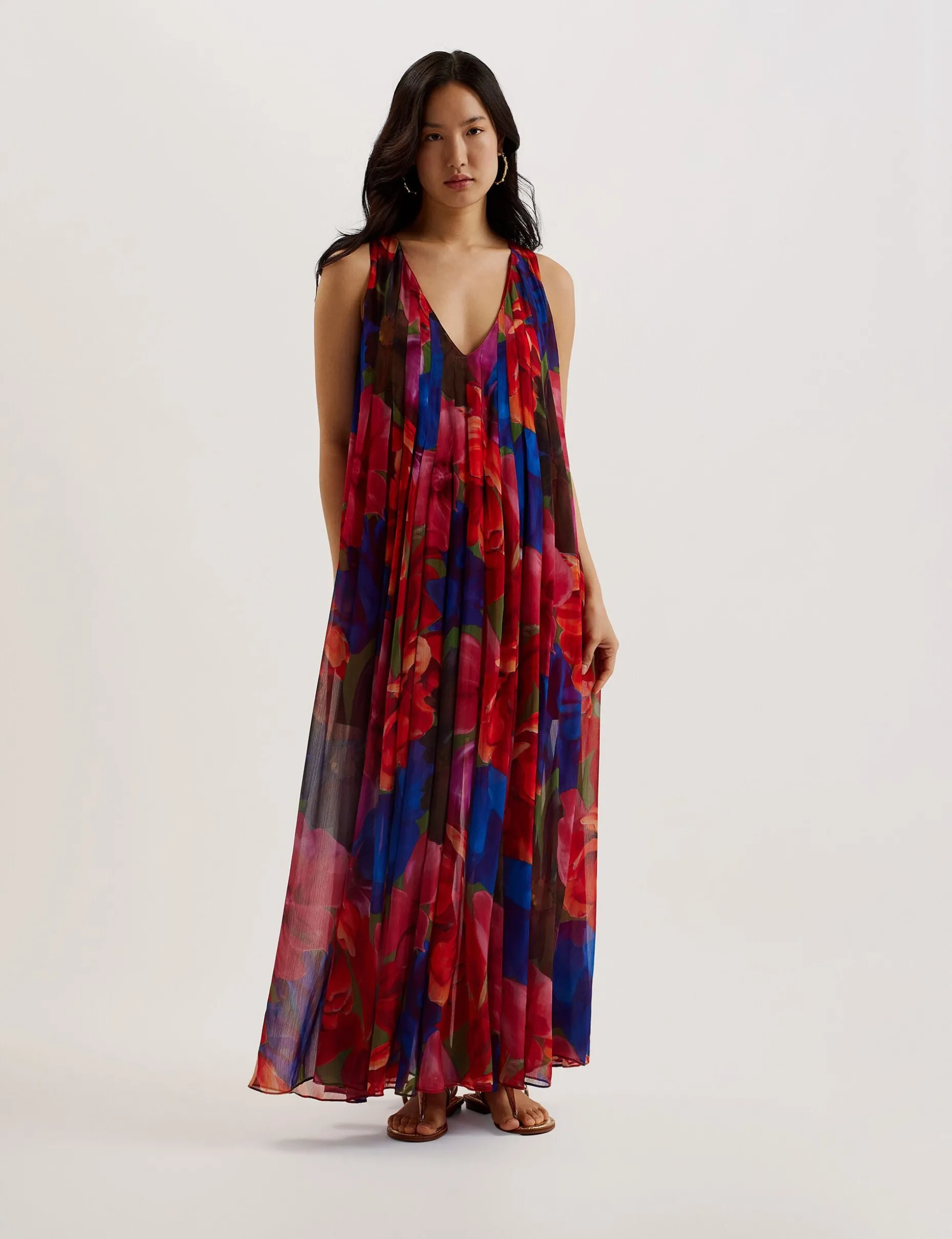 rabiusa_organza_tropical__0.webp Rabiusa Organza Tropical Bloom V-neck Maxi Dress