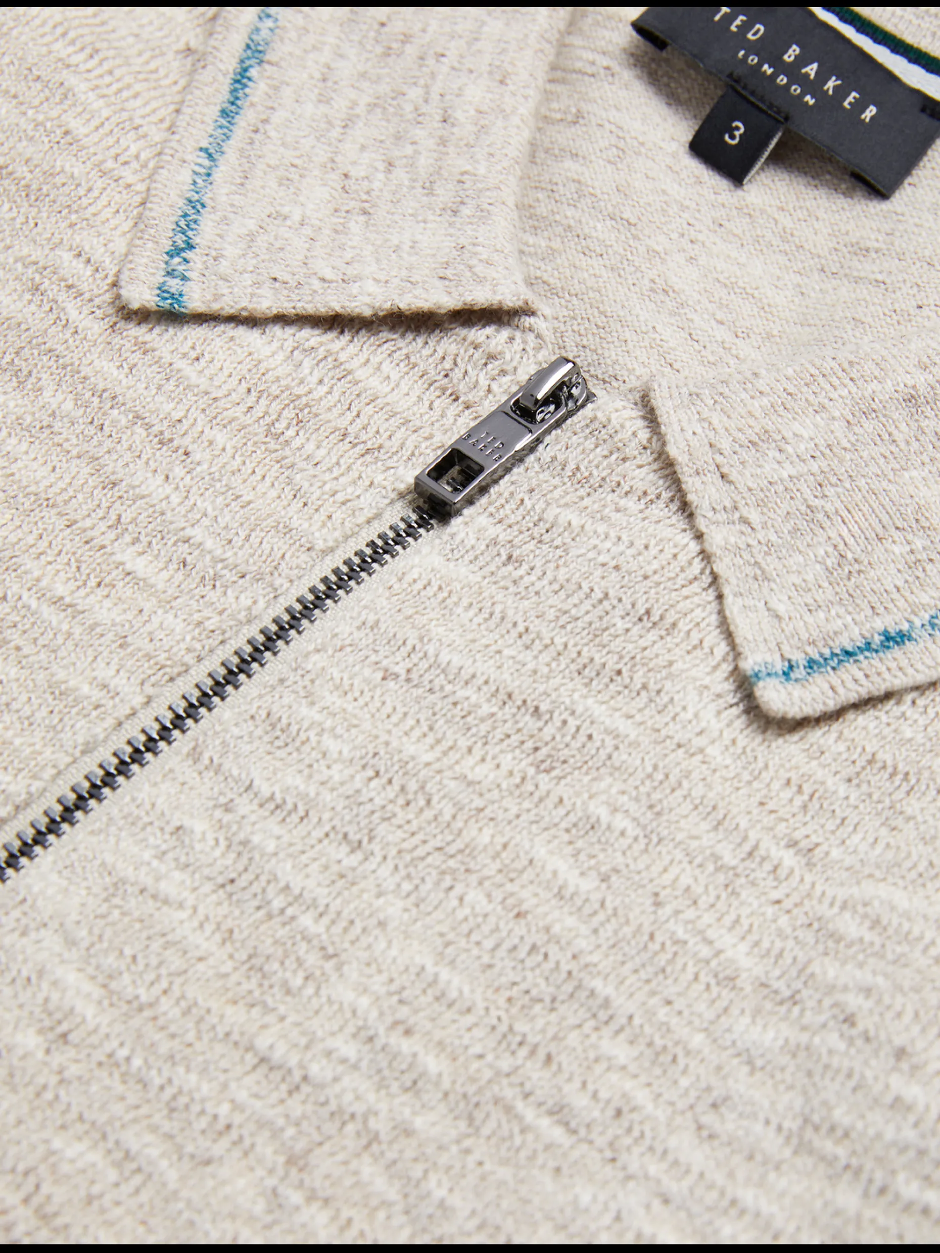 rojor_short_sleeve_zip_th_5-1.webp Rojor Short Sleeve Zip Through Textured Front Polo