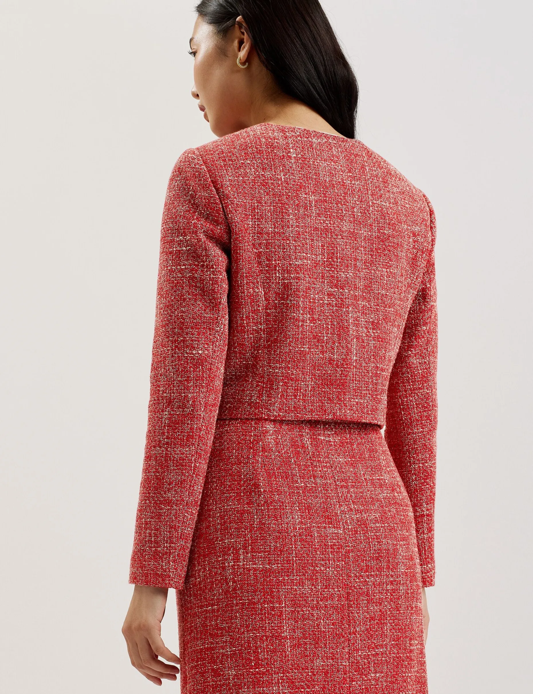 sumi_cropped_boucle_round_4.webp Sumi Cropped Boucle Round Neck Jacket
