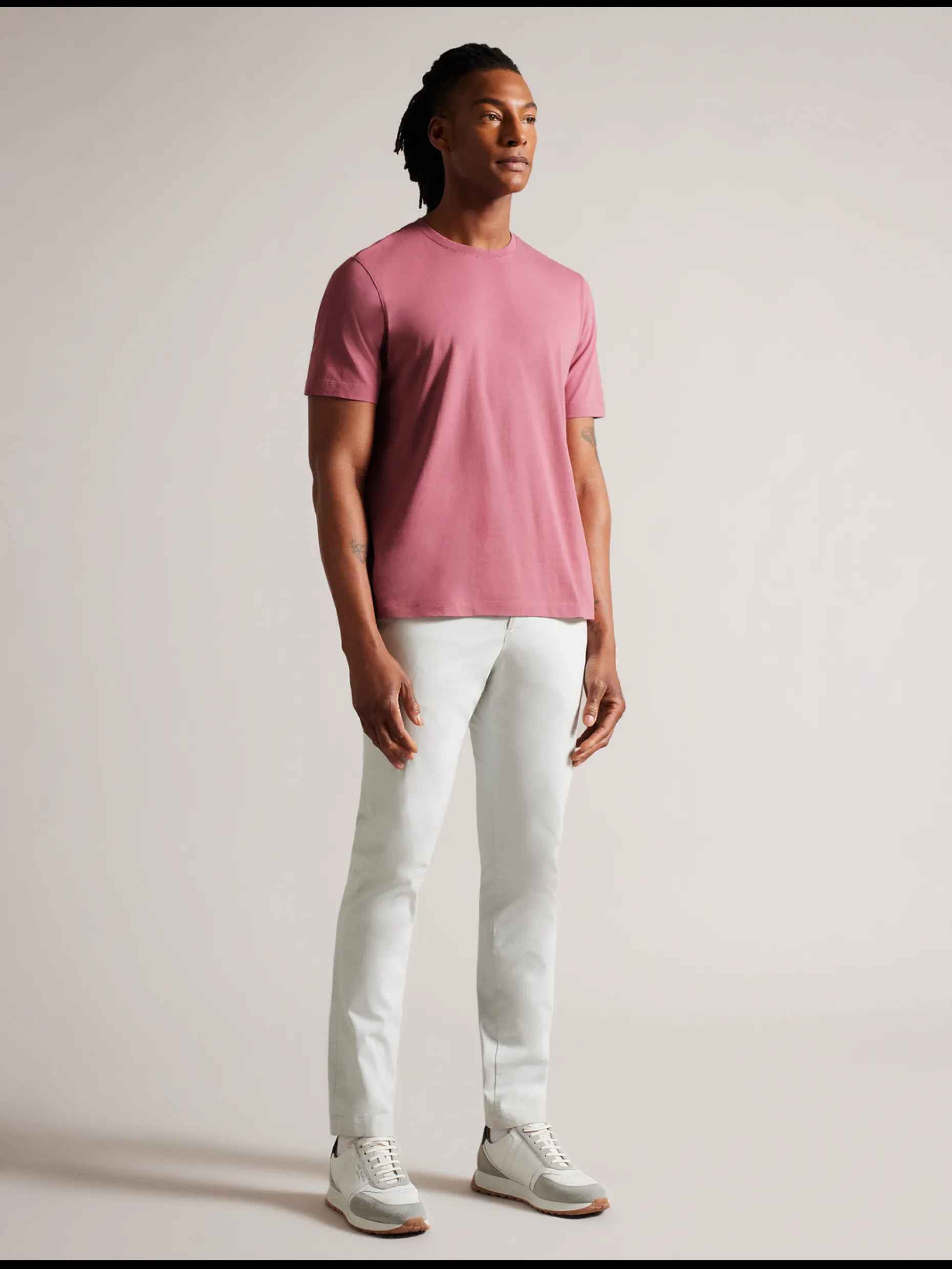 tywinn_classic_crew_neck__3-1.webp Tywinn Classic Crew Neck Cotton T-Shirt