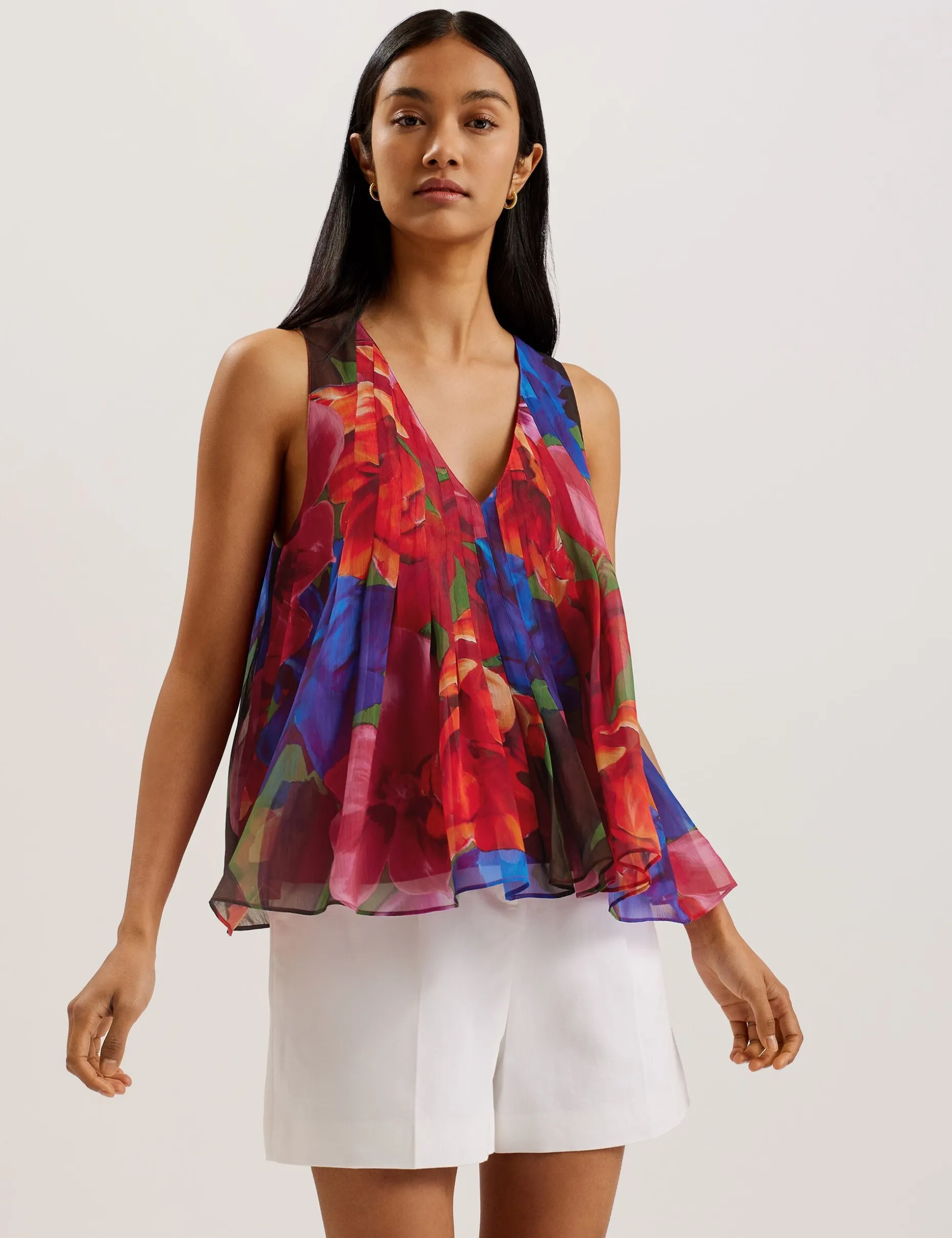 vernoge_organza_tropical__0.webp Vernoge Organza Tropical Bloom V-neck Pleated Top