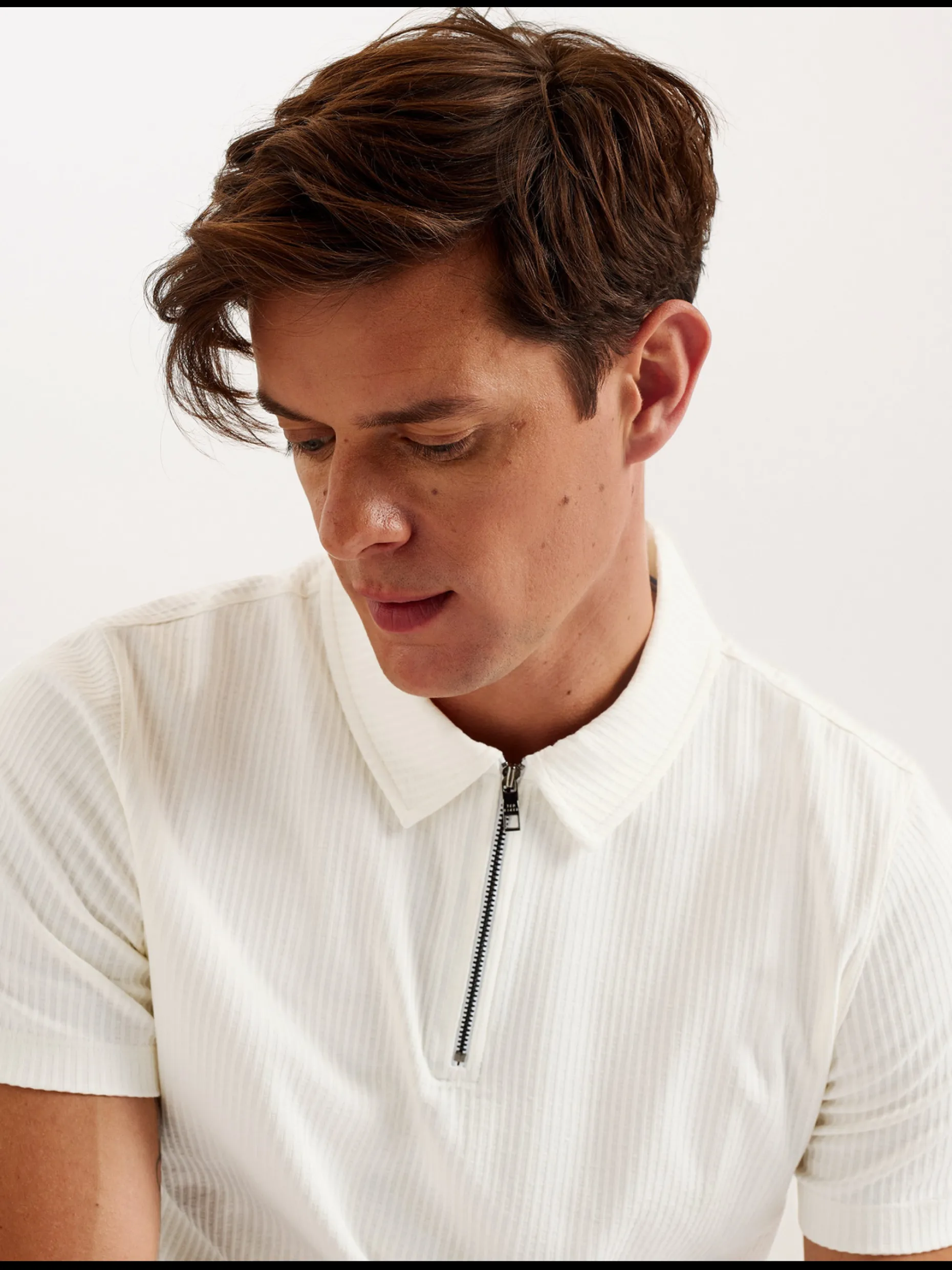 zarkes_short_sleeve_regul_3.webp Zarkes Short Sleeve Regular Zip Polo